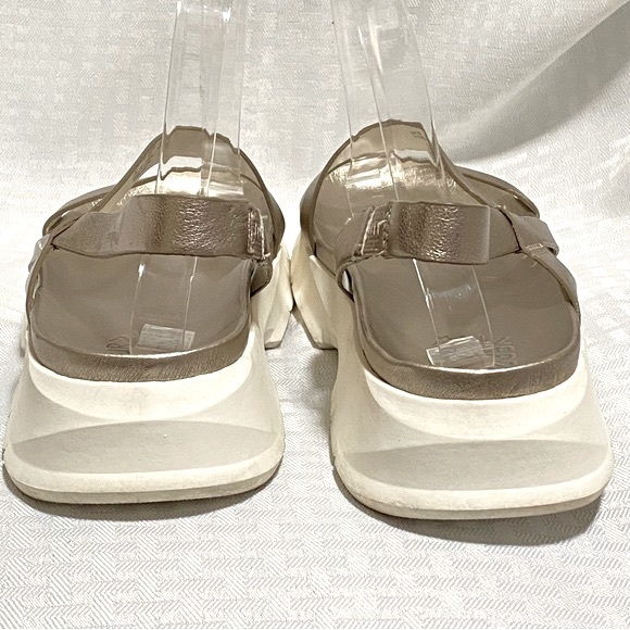 NATURALIZER JUBALEE METALLIC SANDALS - Picture 5 of 11